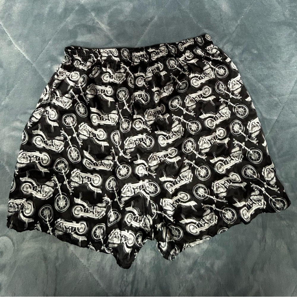 100% silk motorcycle design shorts medium vintage lounge pj classy sassy comfort